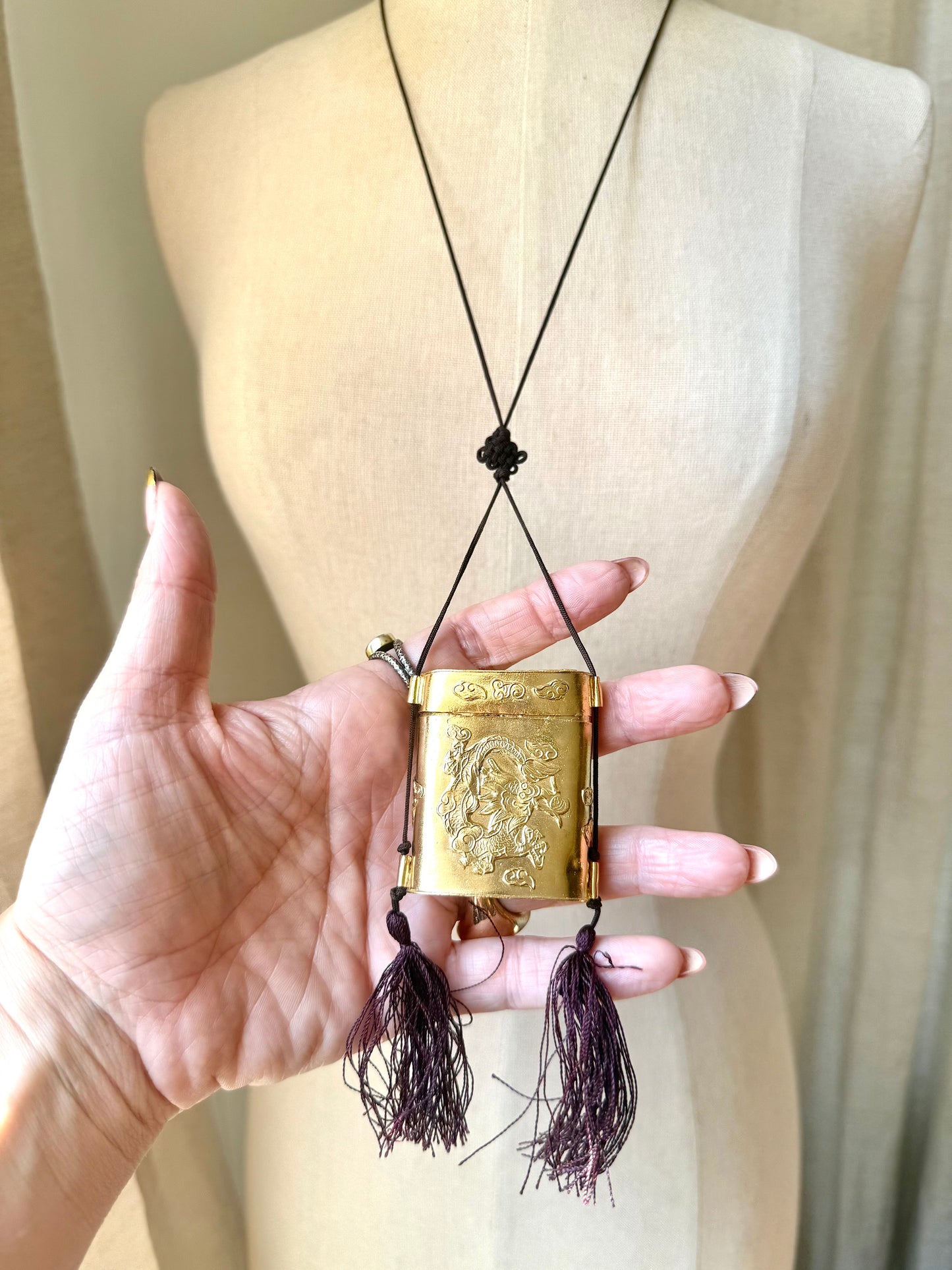 Vintage Embossed Gold Tone Dragon Tassel Box Necklace