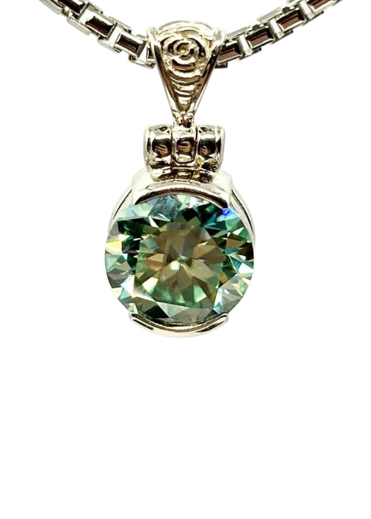 Light Moissanite 