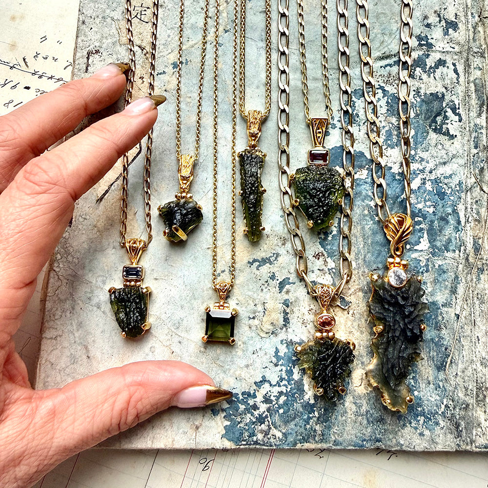 Gemstone pendant