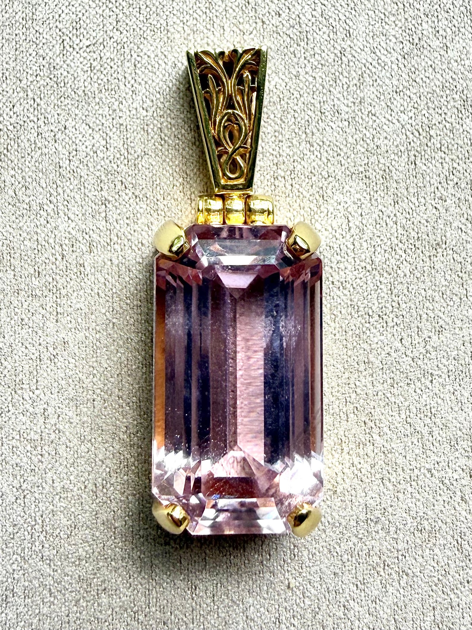 Kunzite pendant